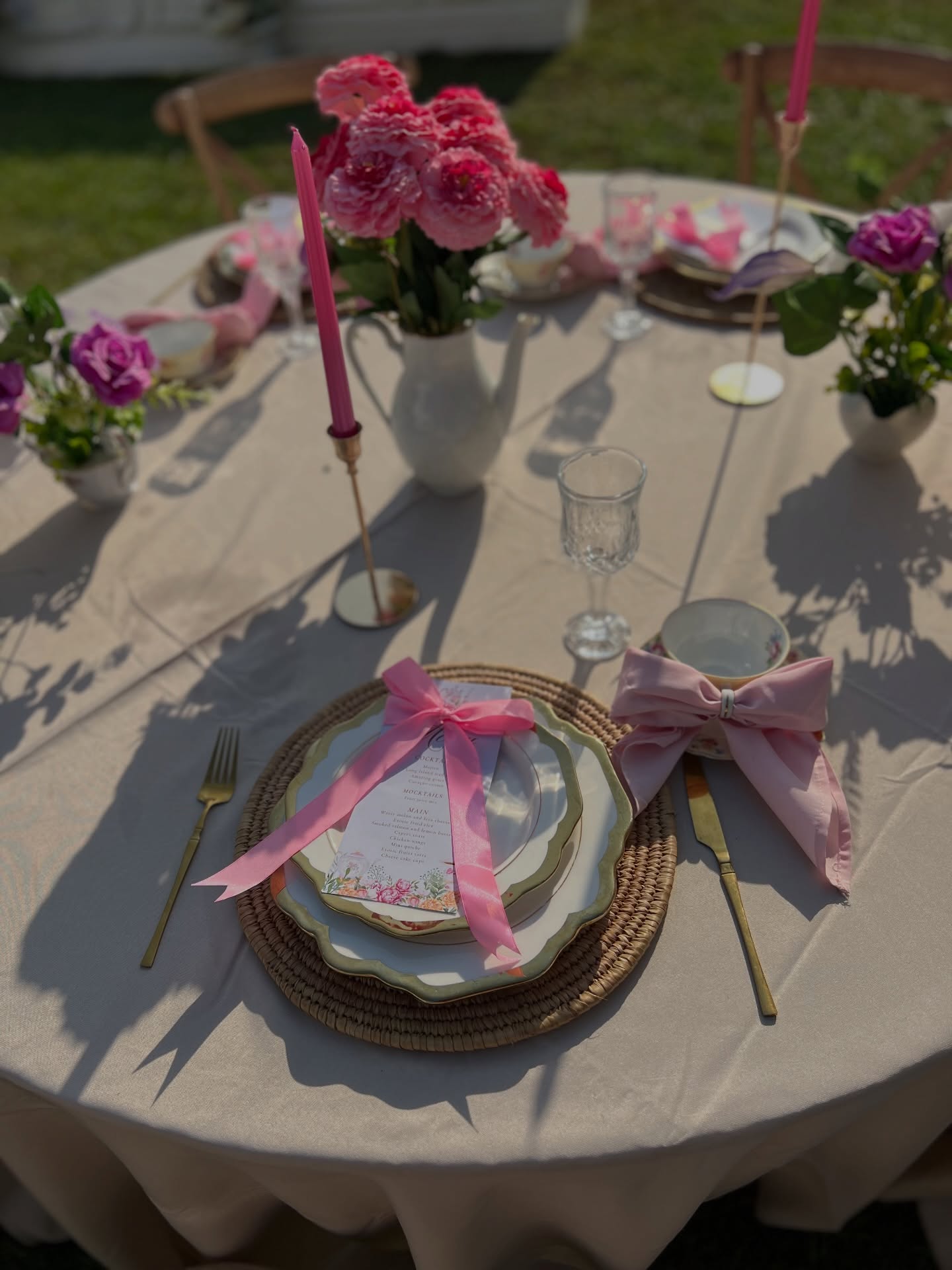 wedding table setting event decor by Bisona Fombutu Yaoundé Cameroon